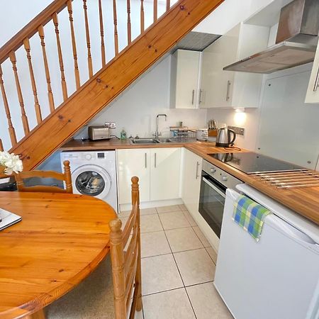 Sheko Annex Villa Towyn Bagian luar foto