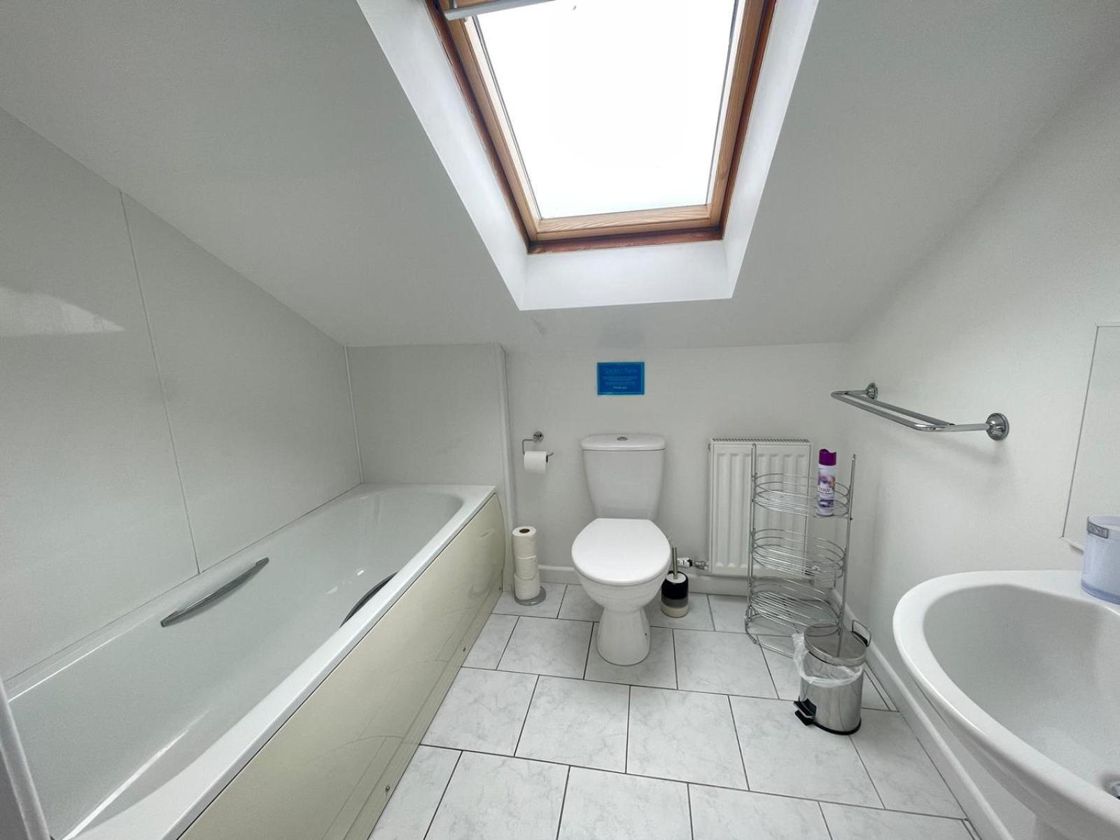 Sheko Annex Villa Towyn Bagian luar foto