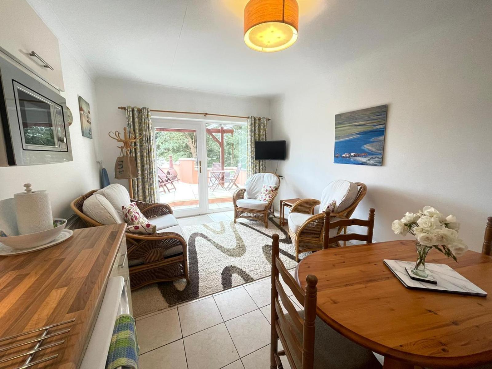 Sheko Annex Villa Towyn Bagian luar foto