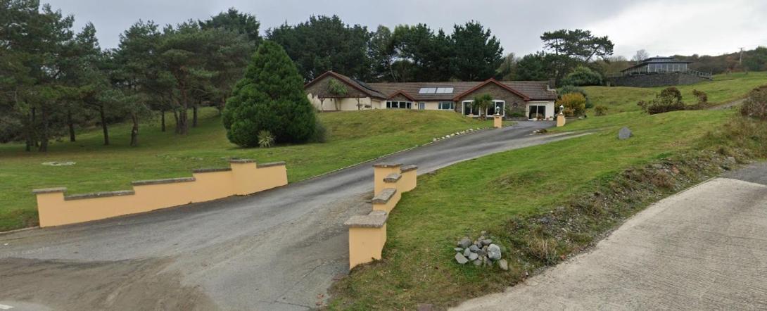 Sheko Annex Villa Towyn Bagian luar foto